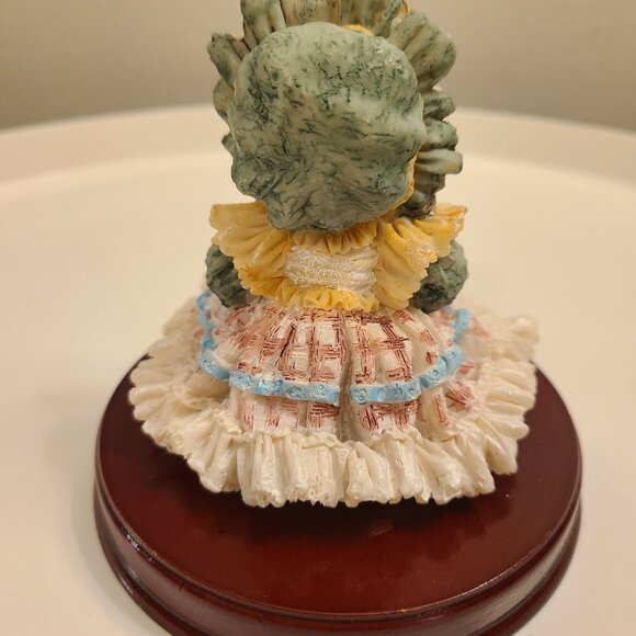 Louis Dionne Vintage Collectible Resin Figurine - Picture 3 of 3